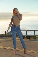 Load image into Gallery viewer, High Neck Roll Knitted Backless Front Cropped Top
