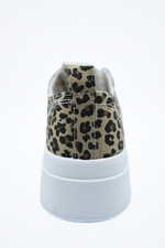 Load image into Gallery viewer, Luxe Bee Decorative Lace Up Platform Trainers
