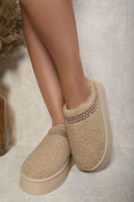 Load image into Gallery viewer, Ankle Cozy Plush Lining Thick Sole Fluffy Slippers
