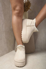 Load image into Gallery viewer, Fur-lined Platform Ankle Boots
