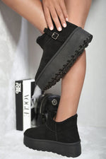 Load image into Gallery viewer, Fur-lined Platform Ankle Boots
