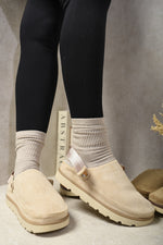 Load image into Gallery viewer, Faux Fur Slingback Closed Toe Clogs
