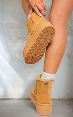 Load image into Gallery viewer, Fluffy Platform Sole Chelsea Faux Fur Lined Ankle Boots
