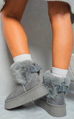 Load image into Gallery viewer, Fuzzy Cuff Slip On Snow Boots
