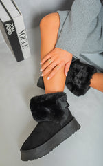 Load image into Gallery viewer, Fuzzy Cuff Slip On Snow Boots
