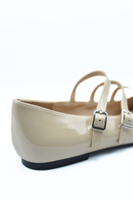 Load image into Gallery viewer, Strappy Buckle Detail Flat Shoes
