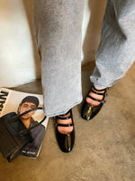 Load image into Gallery viewer, Strappy Buckle Detail Flat Shoes

