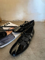 Load image into Gallery viewer, Strappy Buckle Detail Flat Shoes
