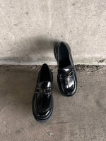 Load image into Gallery viewer, Chain Detail Casual Slip On Shoes
