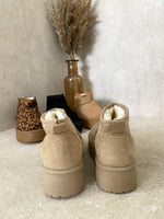Load image into Gallery viewer, Kid&#39;s Aztec Detail Low Ankle Platform Slipper Boots
