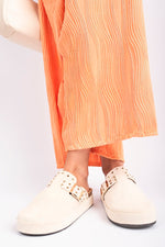 Load image into Gallery viewer, Studded Buckle Slip-On Sandals
