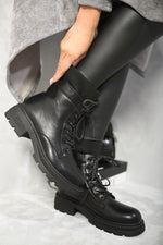 Load image into Gallery viewer, Platform Lace Up Ankle Boots

