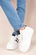 Load image into Gallery viewer, Chunky Glitter Detail Trainers with Bee Charm
