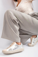 Load image into Gallery viewer, Glitter Star Lace Up Trainers
