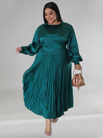 Load image into Gallery viewer, Curve Pleated Round Neck Long Sleeve Dress
