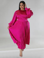 Load image into Gallery viewer, Curve Pleated Round Neck Long Sleeve Dress
