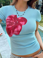 Load image into Gallery viewer, Slim Waist Flower Print T-Shirt
