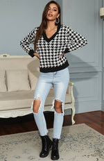 Load image into Gallery viewer, Houndstooth Sweater

